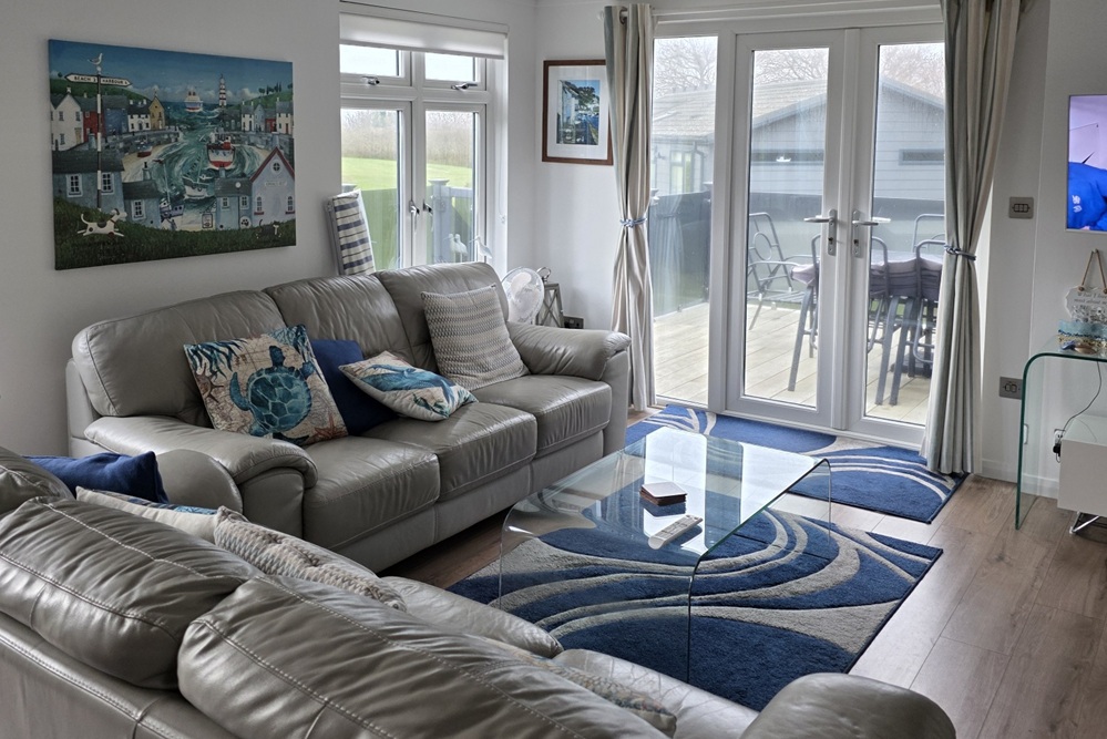Large comfortable lounge